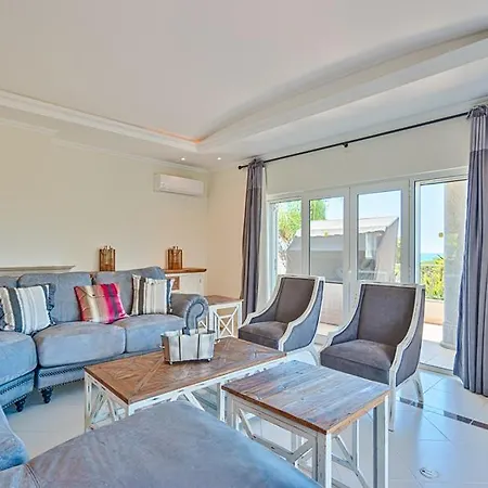 Sleeps 8 Pool Air Con Wifi Βίλα Vale do Lobo